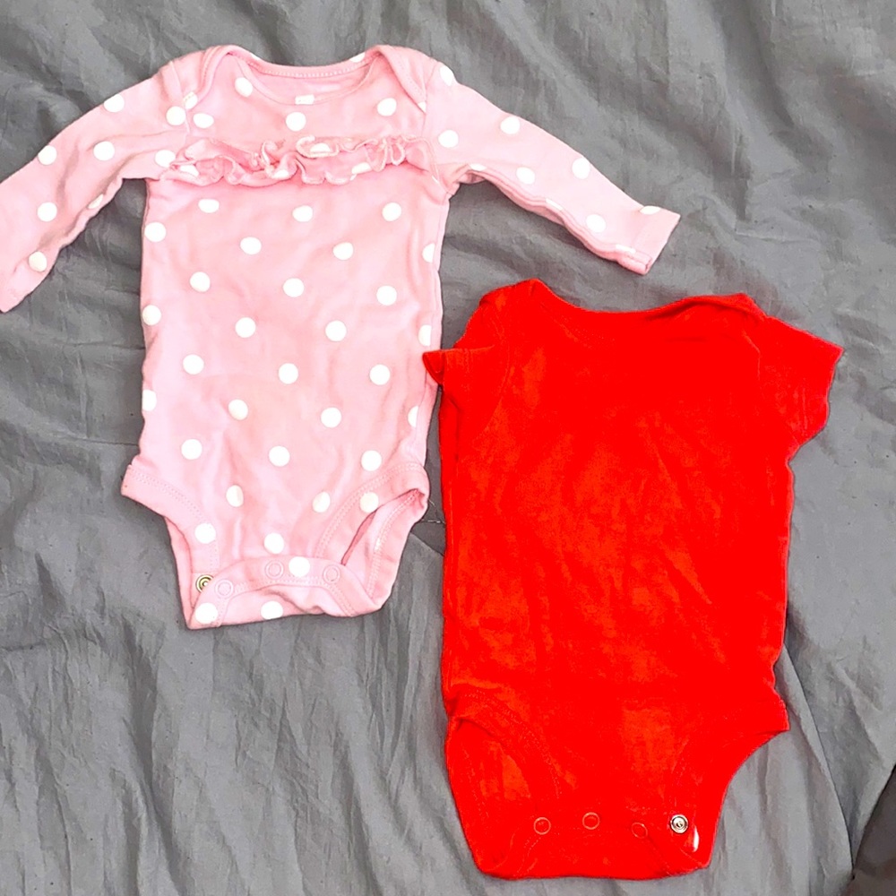 One long sleeve one short sleeve 2pk onsie shirts by carter